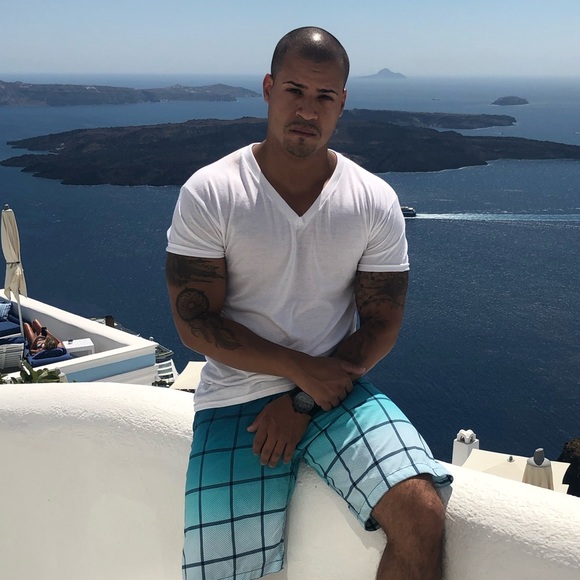 Meet your Posher, Eddie - Picture 2 of 3